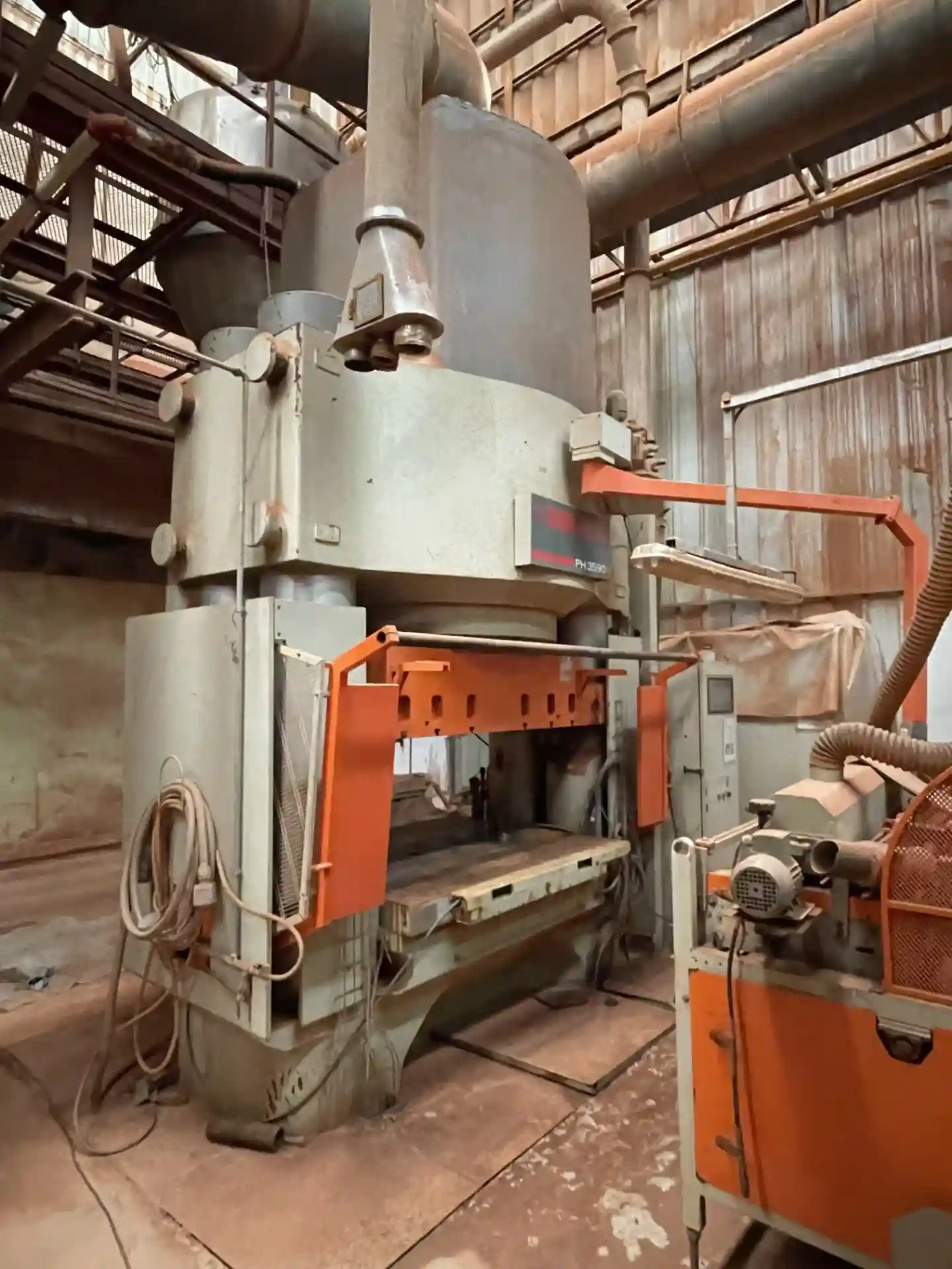 Prensa para Cerámica SACMI PH 3590B