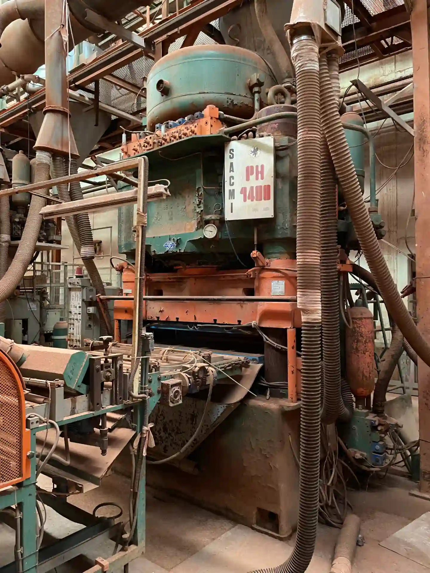 PRENSA SACMI PH1400